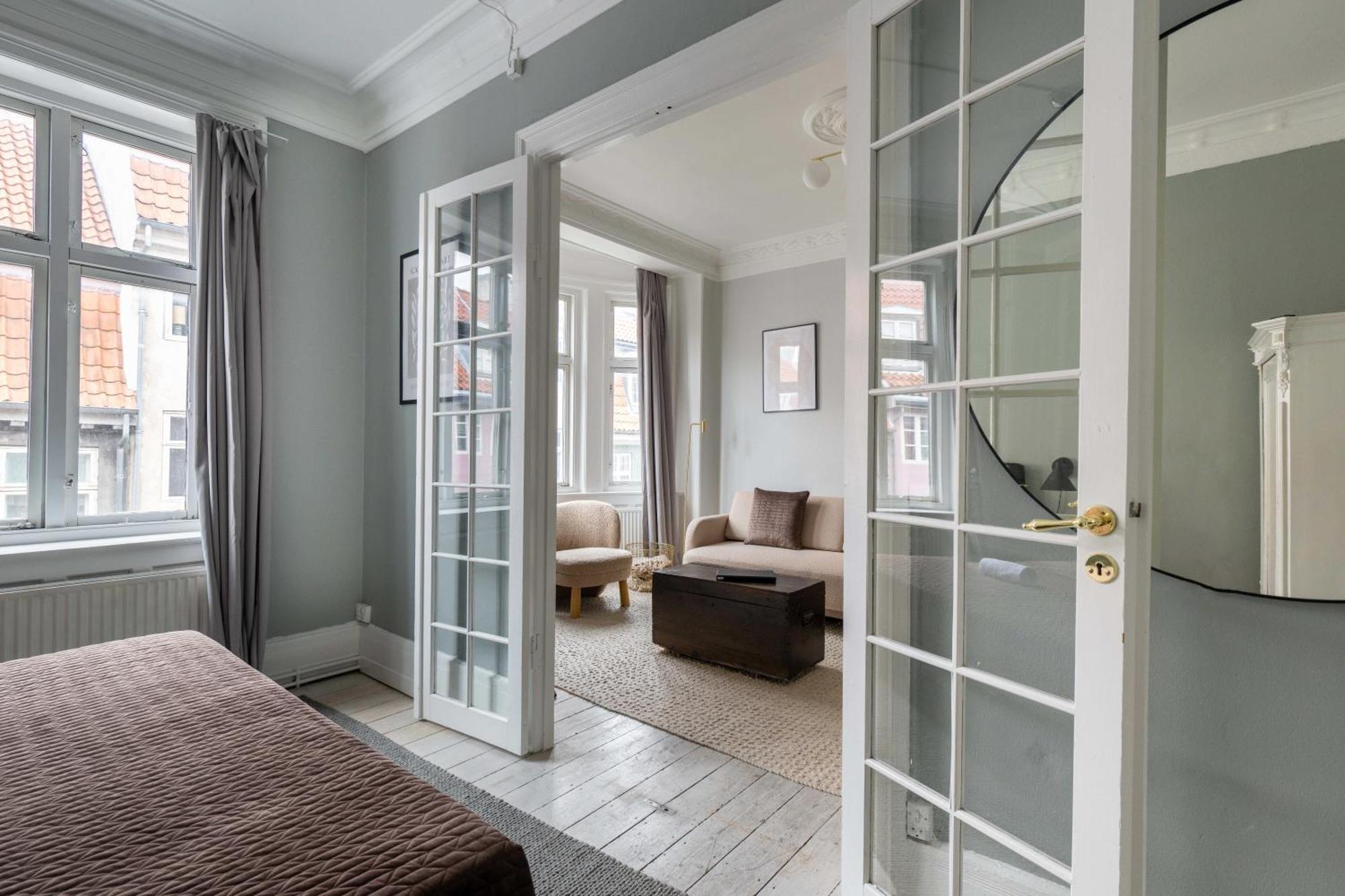 Super Central 2Br Apartment In Old Town โคเปนเฮเกน ภายนอก รูปภาพ