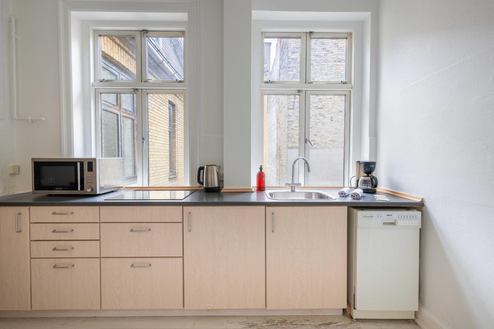 Super Central 2Br Apartment In Old Town โคเปนเฮเกน ภายนอก รูปภาพ
