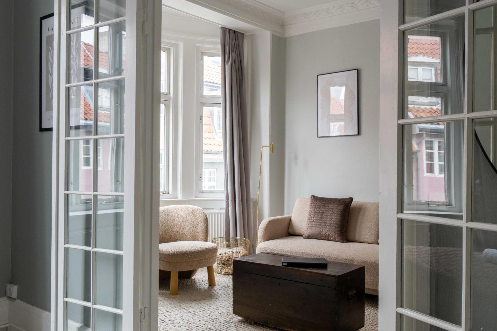 Super Central 2Br Apartment In Old Town โคเปนเฮเกน ภายนอก รูปภาพ